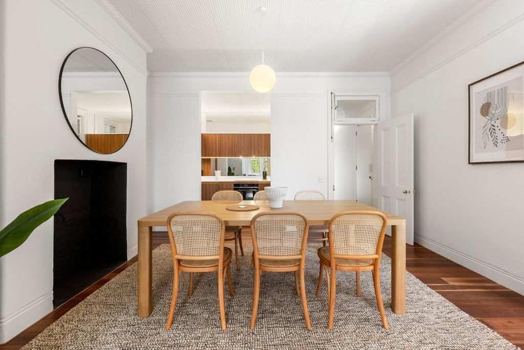 Urban Retreat Near Harbour * Sydney